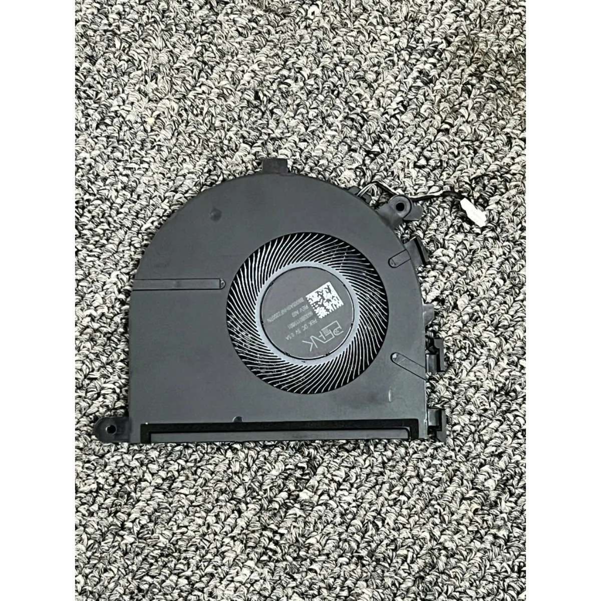 Quạt tản nhiệt laptop HP 240 G10 245 G10 14-EM 14-EP TPN-i141 TPN-i142