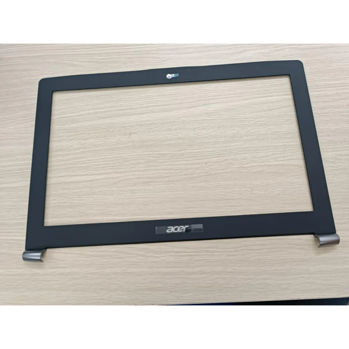 Vỏ mặt B laptop Acer VN7-593G Đen
