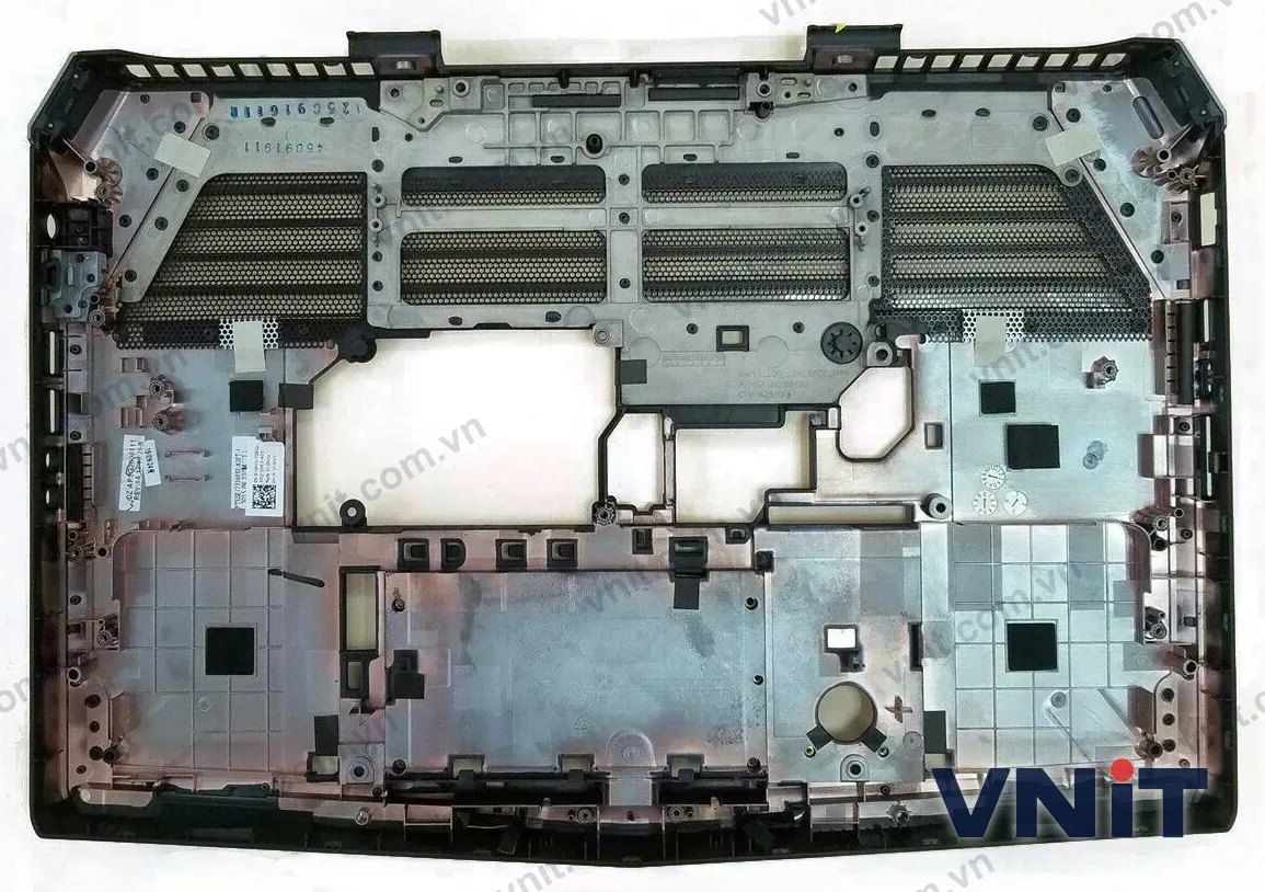 Vỏ laptop Dell Alienware 15 R2 P42F 0Y5FKV - Mặt D (đáy máy) - ảnh 2