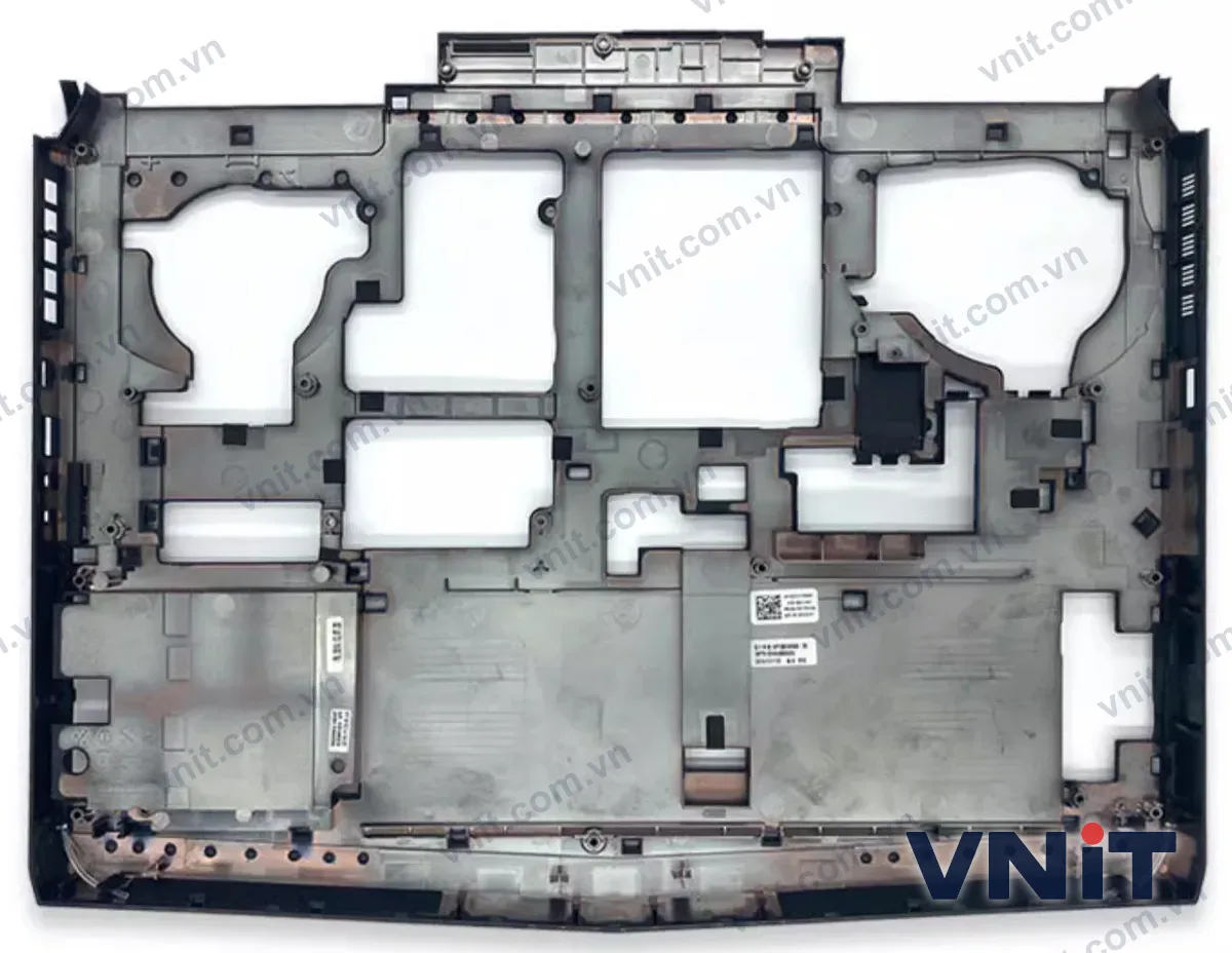 Vỏ laptop Dell Alienware 17 R4 R5 - Mặt D (đáy máy) (Màu đen) - ảnh 2