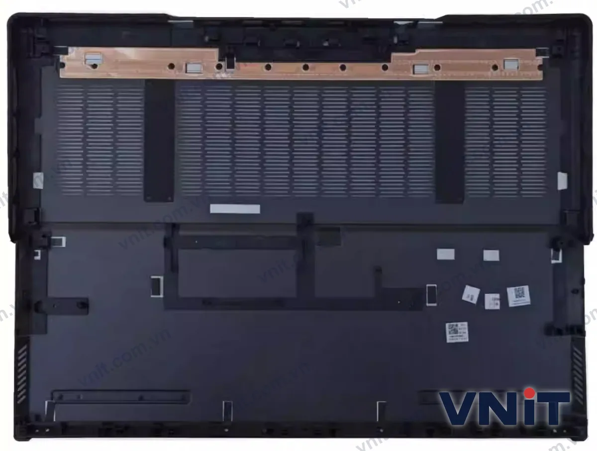 Vỏ laptop Lenovo Legion Pro 7 16IRX8H - Mặt D (đáy máy) - ảnh 2